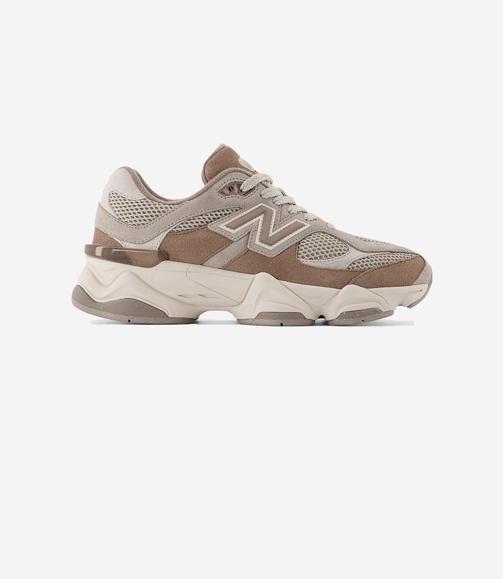 New Balance 9060 Junior Beige