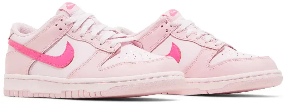 Nike Dunk low Triple Pink