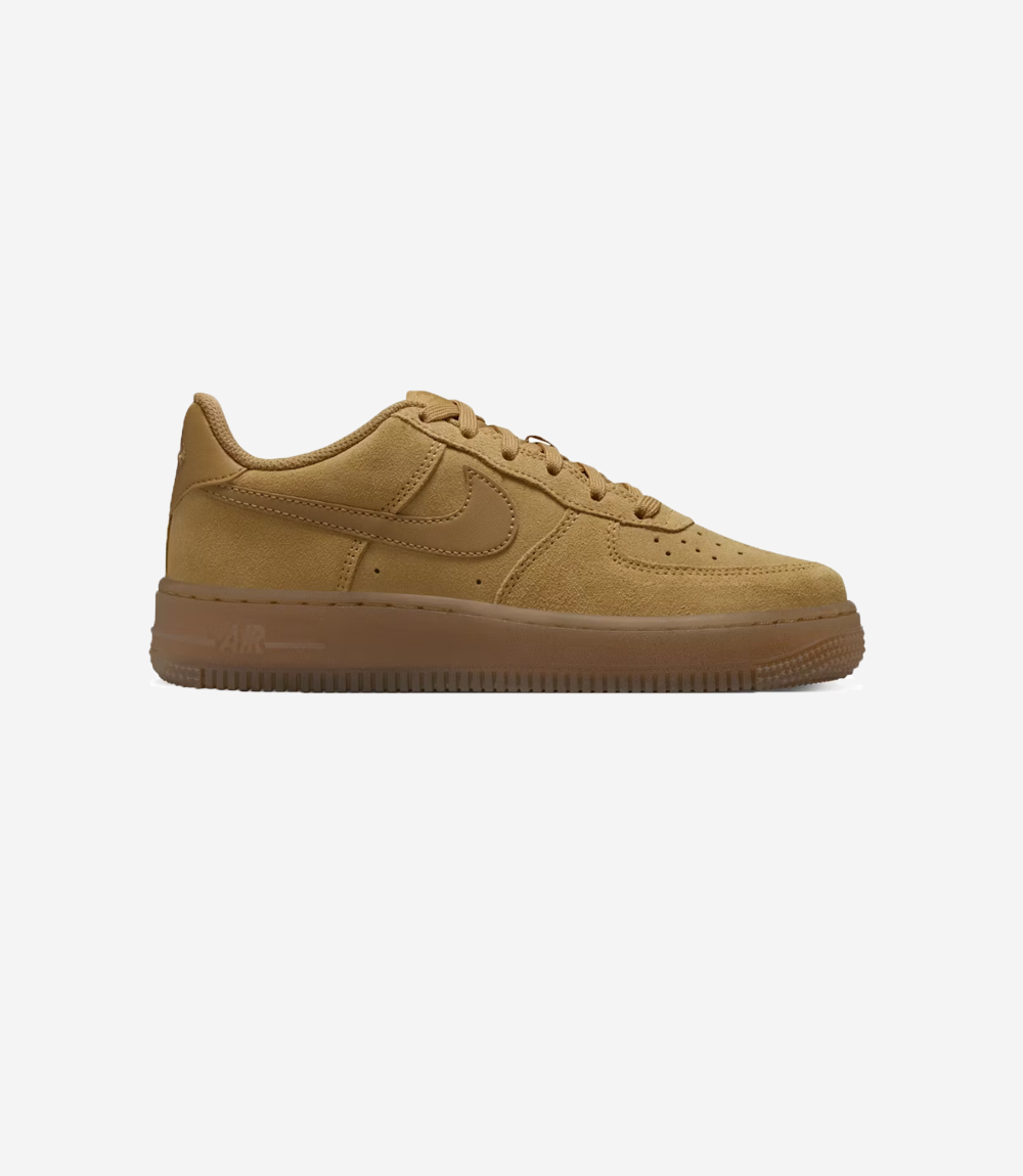 basket-sneakers-NIKE-Nike Air Force 1 Low LV8 Wheat Gum Light Brown (GS)-