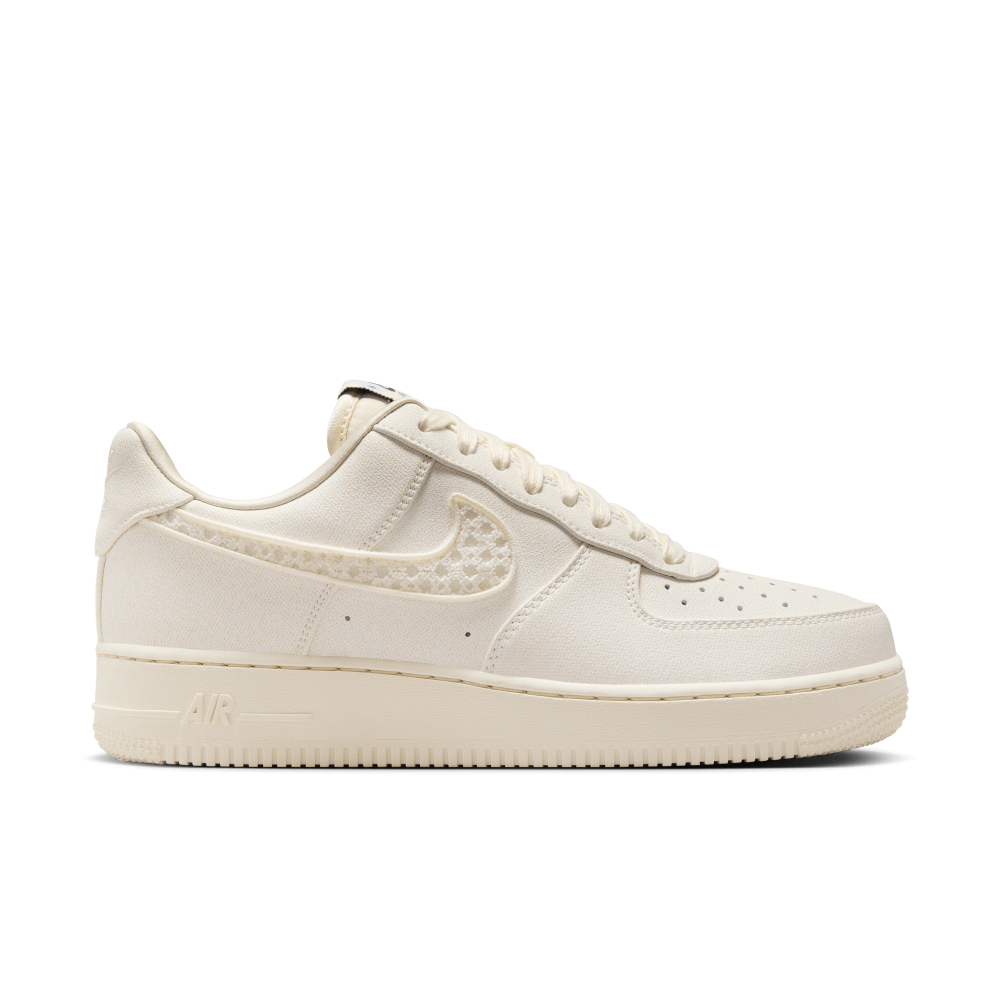 Nike Air Force 1 Low Aztec (Women&#39;s)
