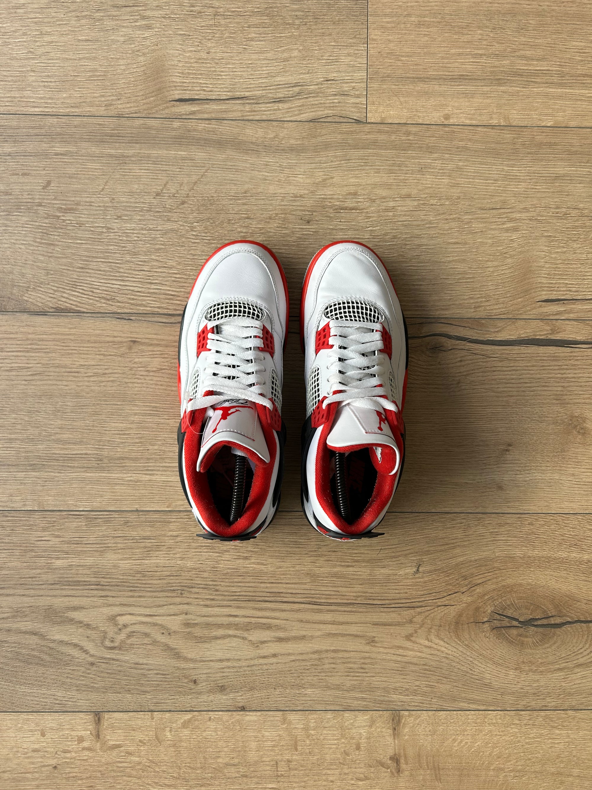 Jordan 4 Retro Fire Red - 41