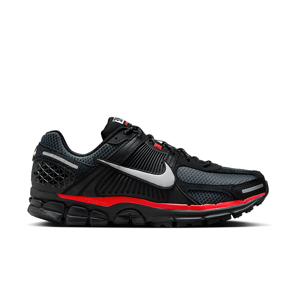 Nike Zoom Vomero 5 Black Metallic University Red