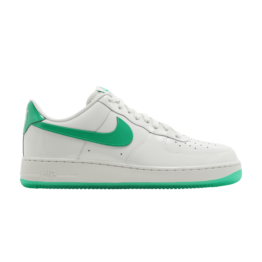 basket-sneakers-NIKE-Nike Air Force 1 Low '07 Patent Platinum Tint Stadium Green-