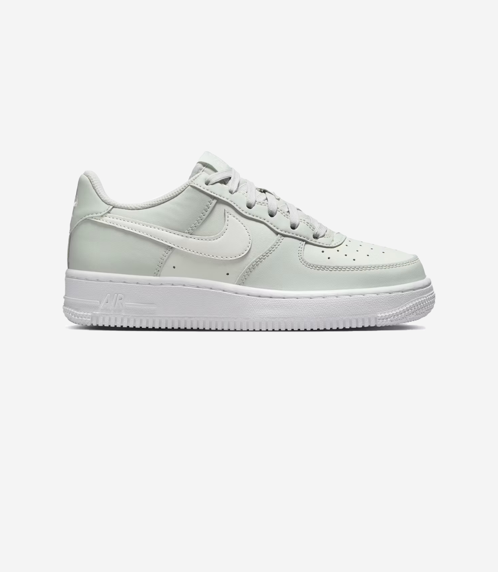 basket-sneakers-NIKE-Nike Air Force 1 Low Light Silver Spruce Aura White Sail (GS)-