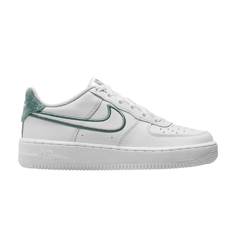 basket-sneakers-NIKE-Nike Air Force 1 Low LV8 3 Summit White Bicoastal (GS)-