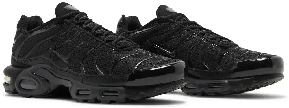 basket-sneakers-NIKE-Nike Air Max Plus TN Triple Black-