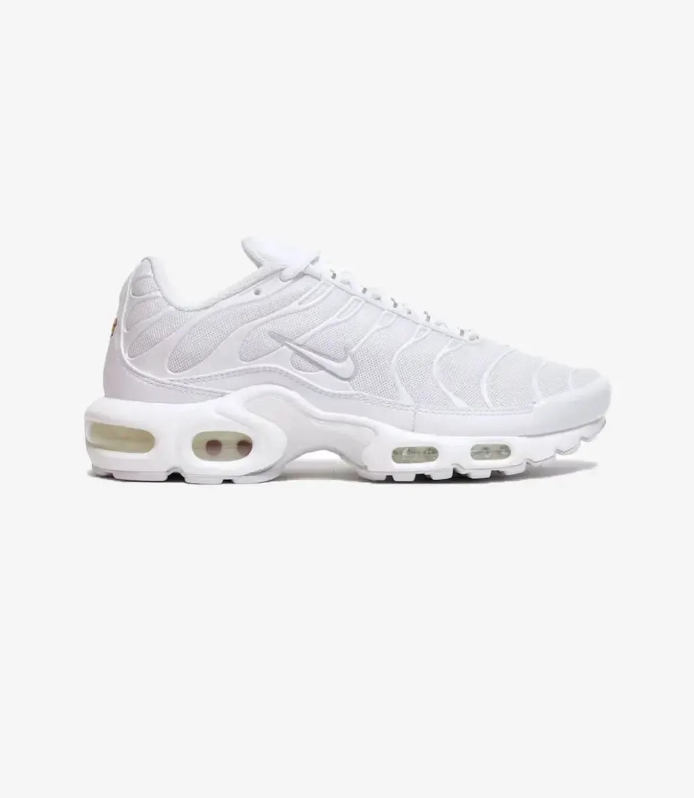 basket-sneakers-NIKE-Nike Air Max Plus TN Triple White-