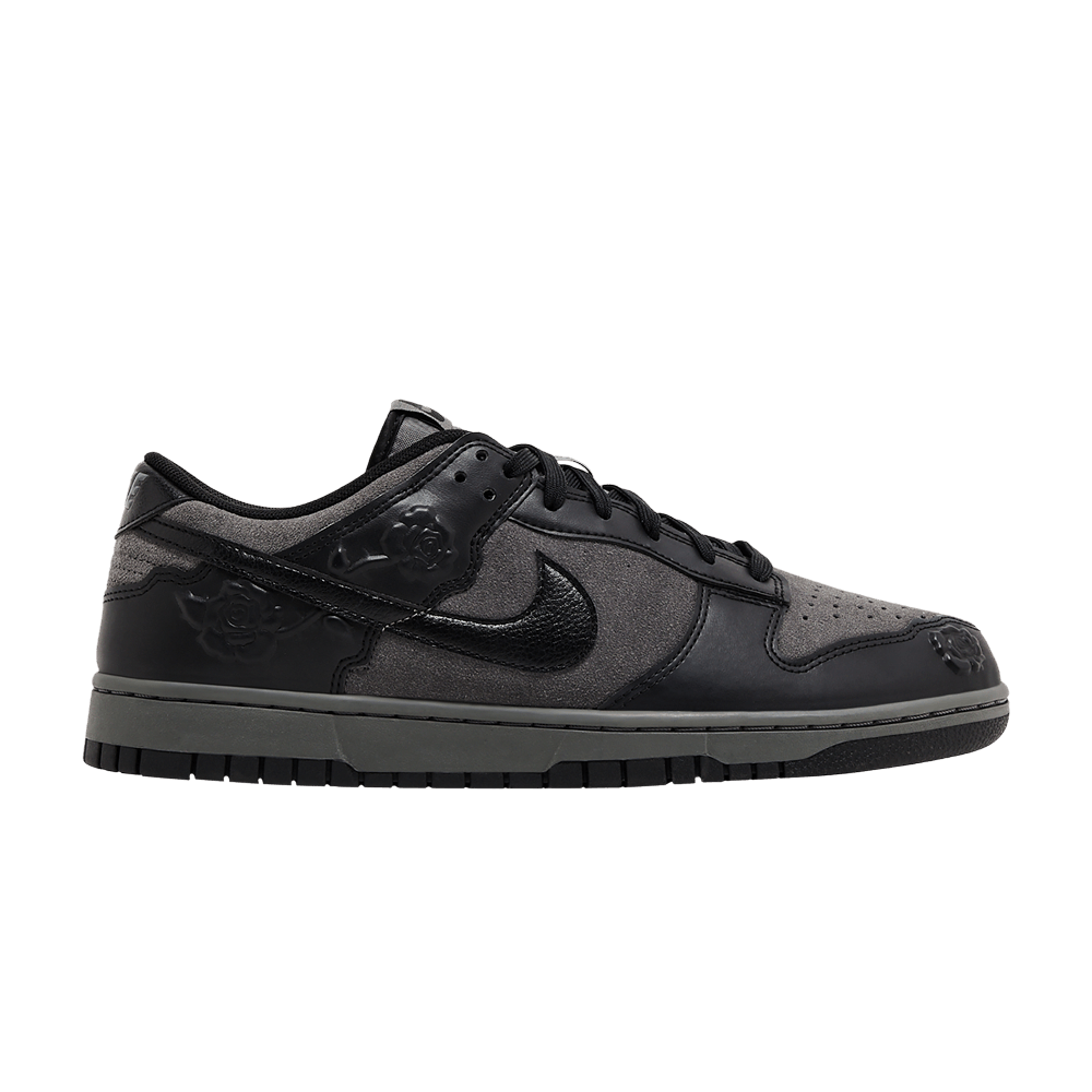 basket-sneakers-NIKE-Nike Dunk Low Black Roses (Women's)-