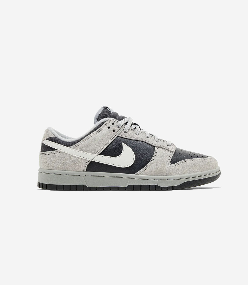 basket-sneakers-NIKE-Nike Dunk Low Light Smoke Grey Anthracite-