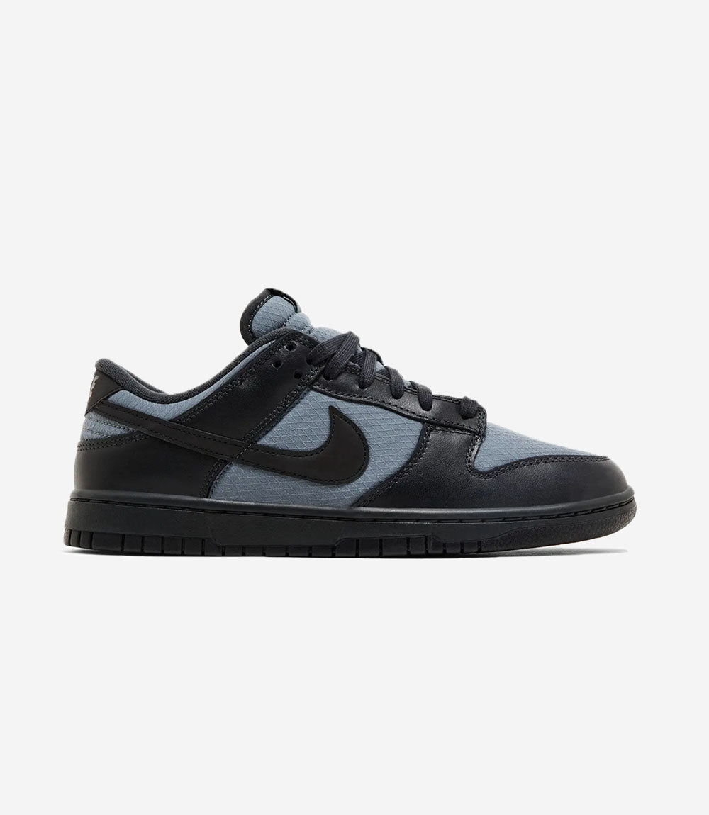 basket-sneakers-NIKE-Nike Dunk Low Retro SE Off Noir Smoke Grey-