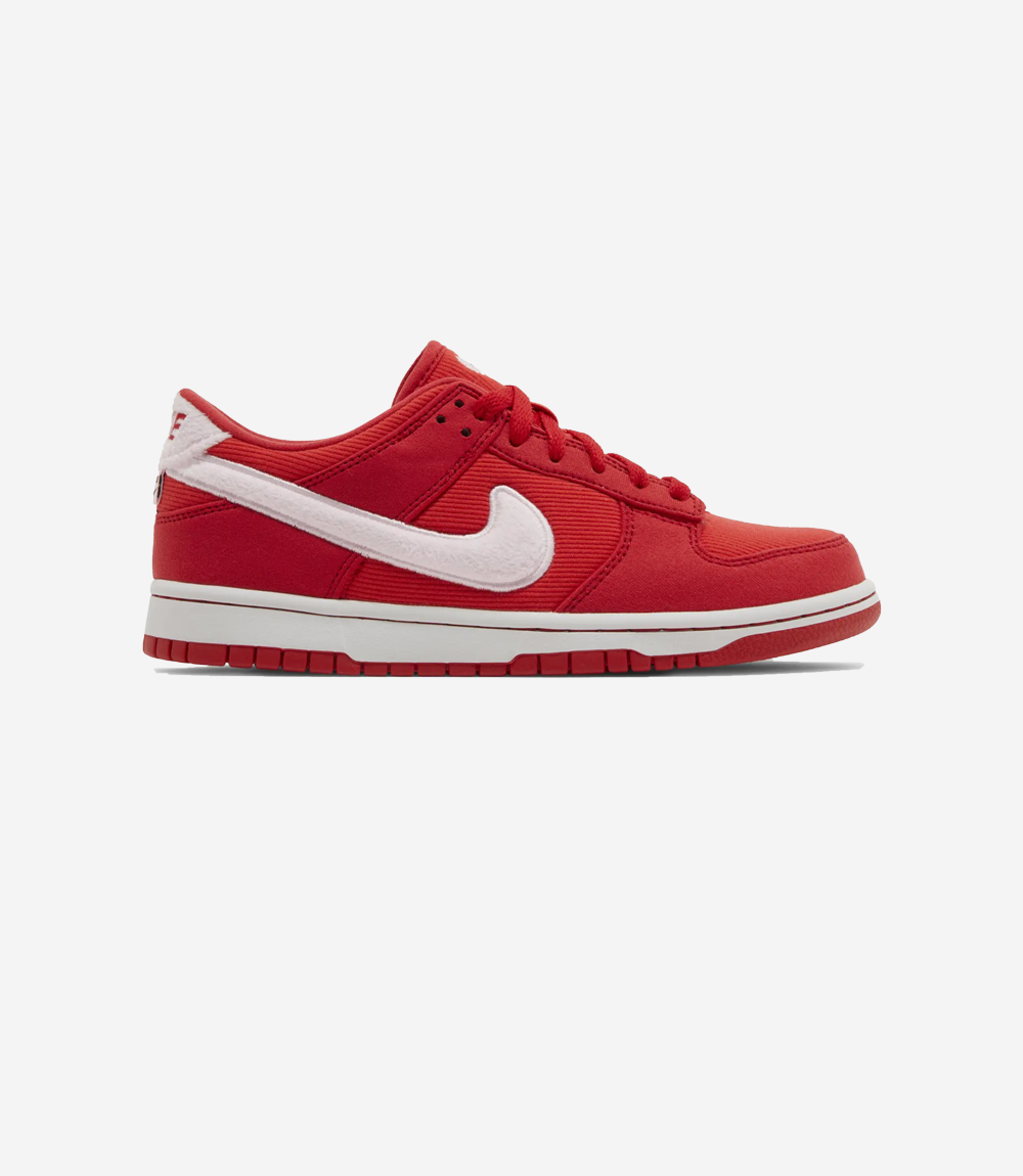 basket-sneakers-NIKE-Nike Dunk Low Valentine's Day (2024) (GS)-