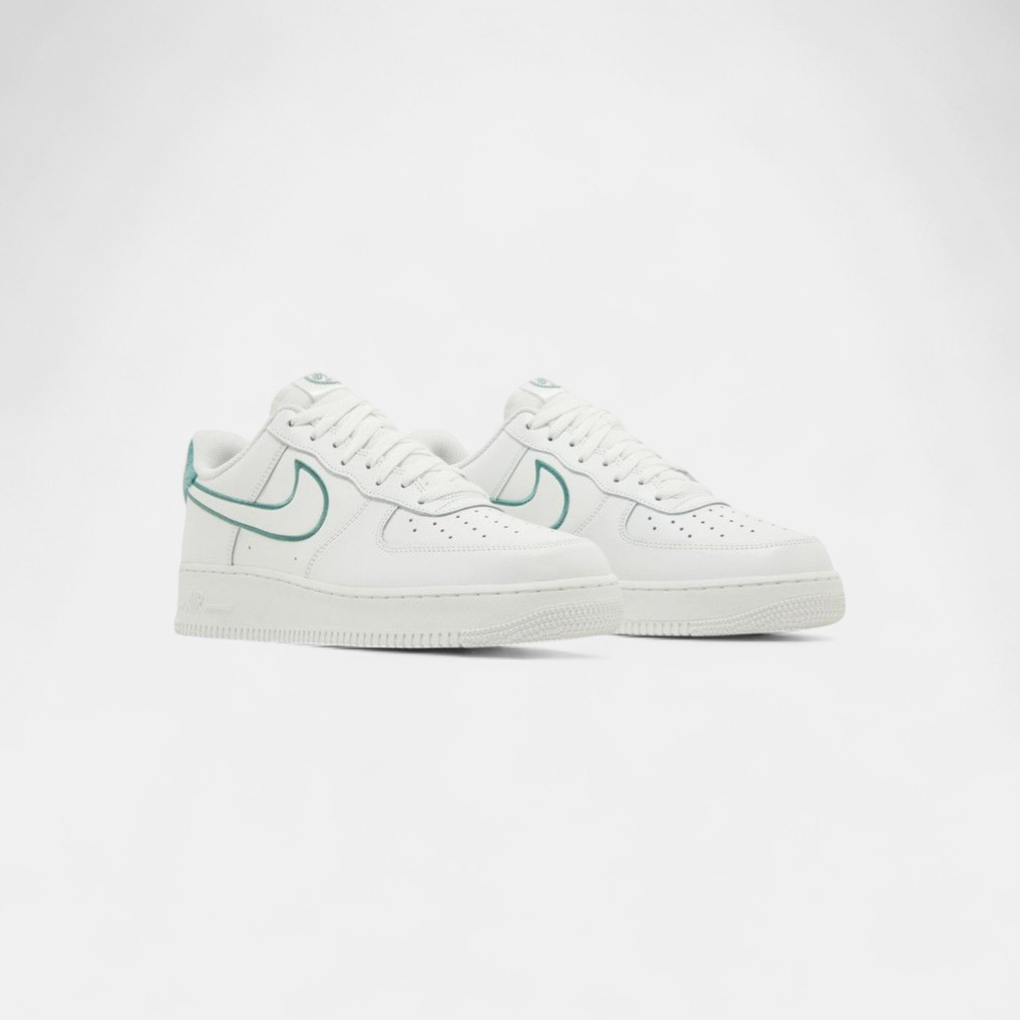 Nike Air Force 1 Low Resort and Sport